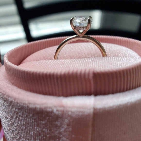 Kay Jewelers Silver Ring with Clear Stone - Picture 2 of 11